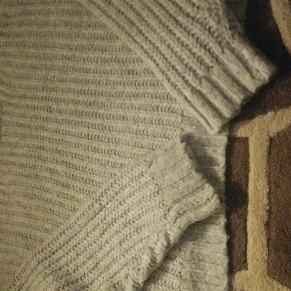 Sweater bundle - Picture 4 of 4